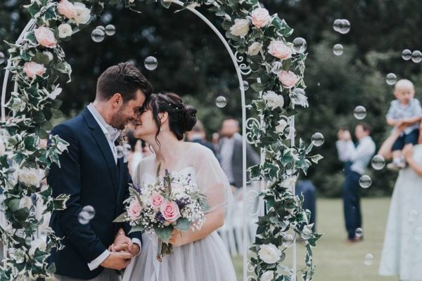 Barn-Wedding-Venue_Bredenbury-Court-Barns_Poppy-Carter-Portraits-Wedding-Photography-FrancesGrant-905-1-1