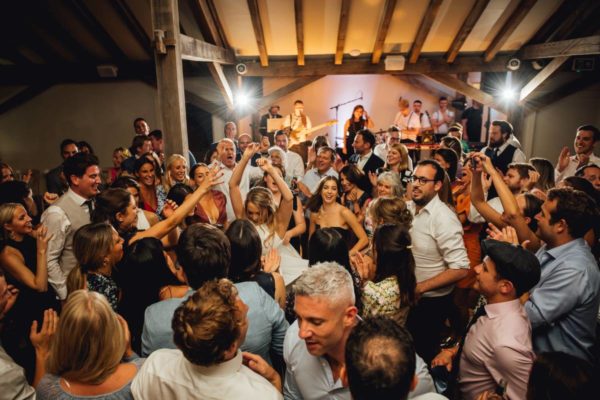 Bredenbury-Court-Barns-West-Midlands-Wedding-Venue_Rustic-Oak-Barn_Dancing-1